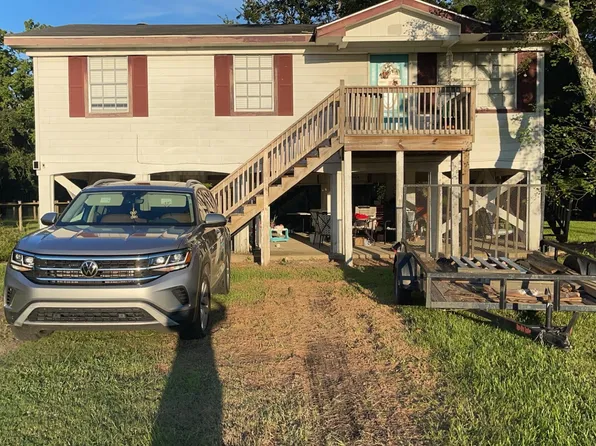 3908 Pine St, Pascagoula, MS 39567