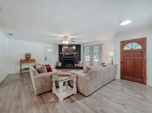 461 E Bradley St, Fairfield, TX 75840