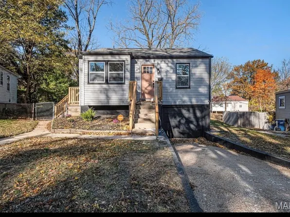 24 Lamar Dr, Saint Louis, MO 63136