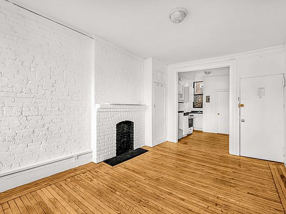 4th image of 7 Morton St APT 19