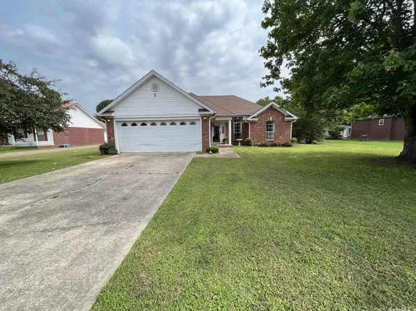 1808 Peachwood Cv, Beebe, AR 72012