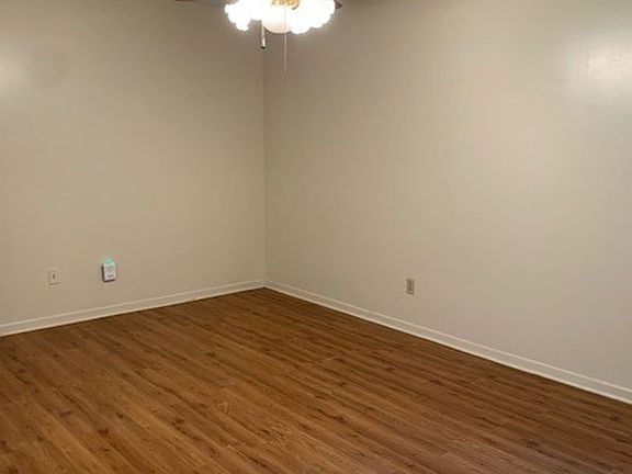 4th image of 916 Northside Dr