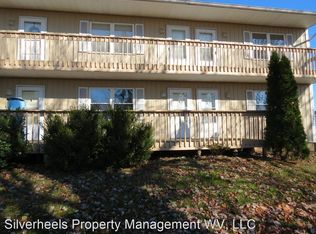 638 Madison Ave APT E, Parkersburg, WV 26101