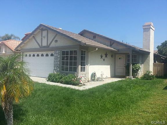 3rd image of 15548 Agate Ct