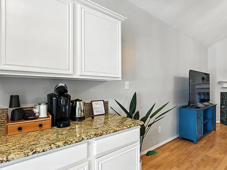 4168 Creekhollow Dr — Photo 11