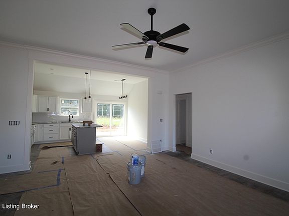 4th image of 6212 Larkgrove Dr