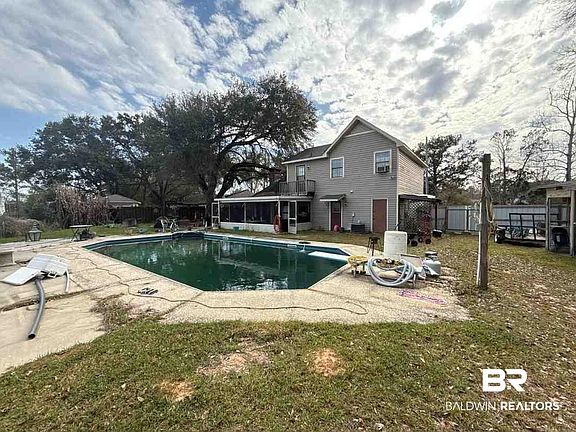 5th image of 21146 Brook Ln