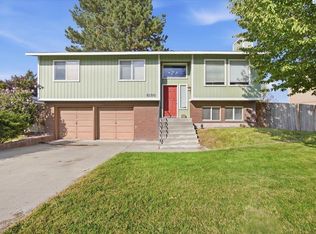 8120 W Hood Ave, Kennewick, WA 99336