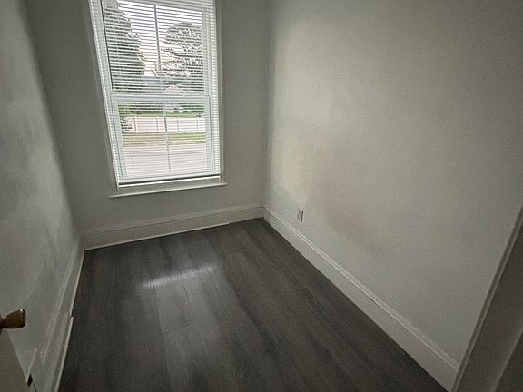 3rd image of 2707 Lafayette Blvd APT 2