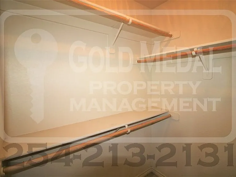 401 Hedy Dr — Photo 29