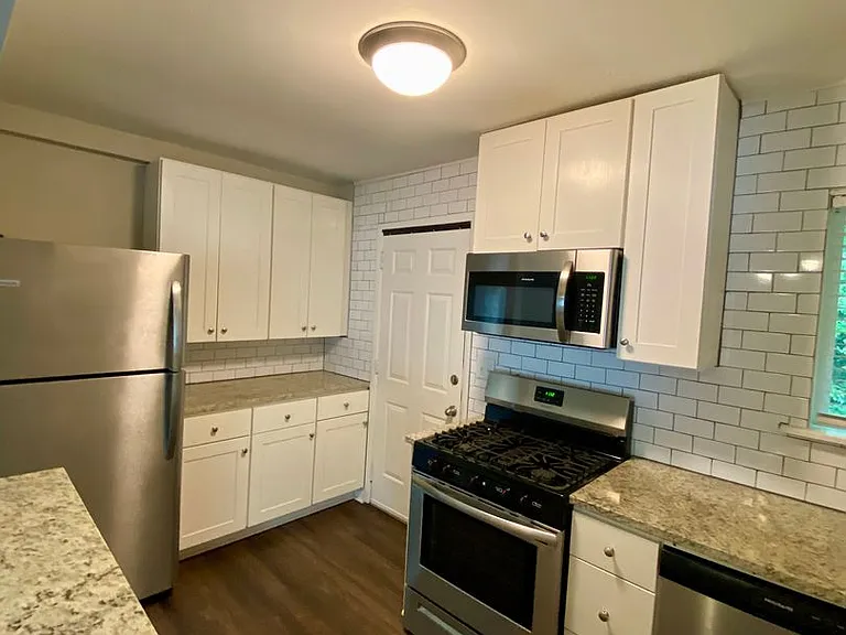 Oak Pointe Apartments — Photo 14