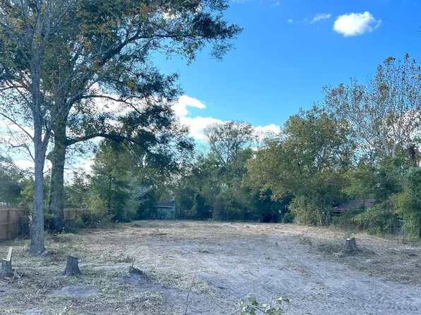 10355 Old Voth Rd, Beaumont, TX 77708