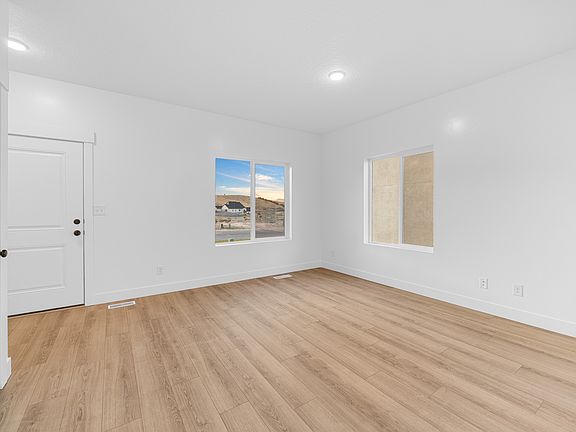 5th image of 1651 S Windsong Dr