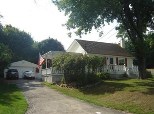 2908 Harvey St, Rochester Hills, MI 48309