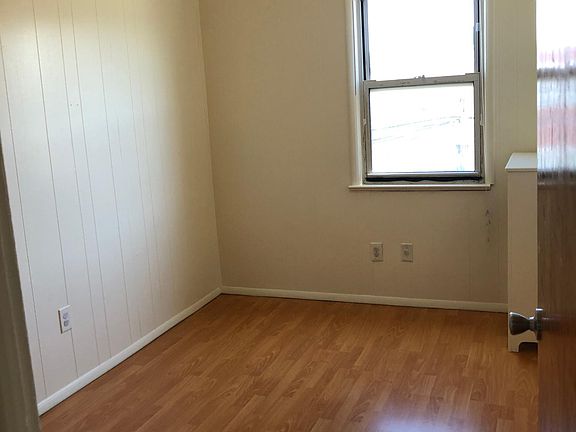 4th image of 1527 Ryder St Floor 2