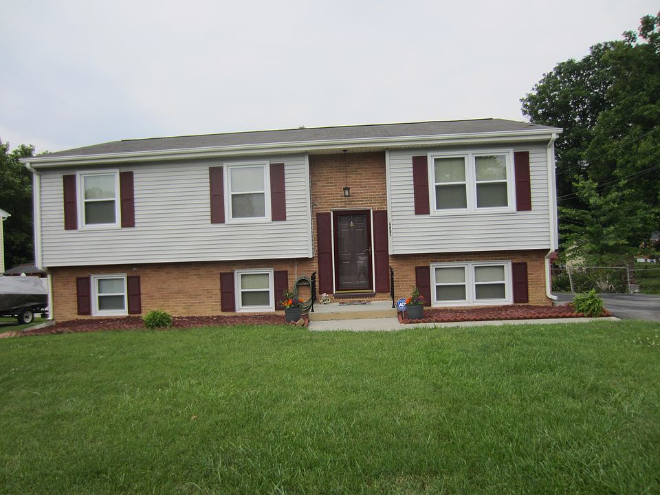 1st image of 2770 Diplomat Dr