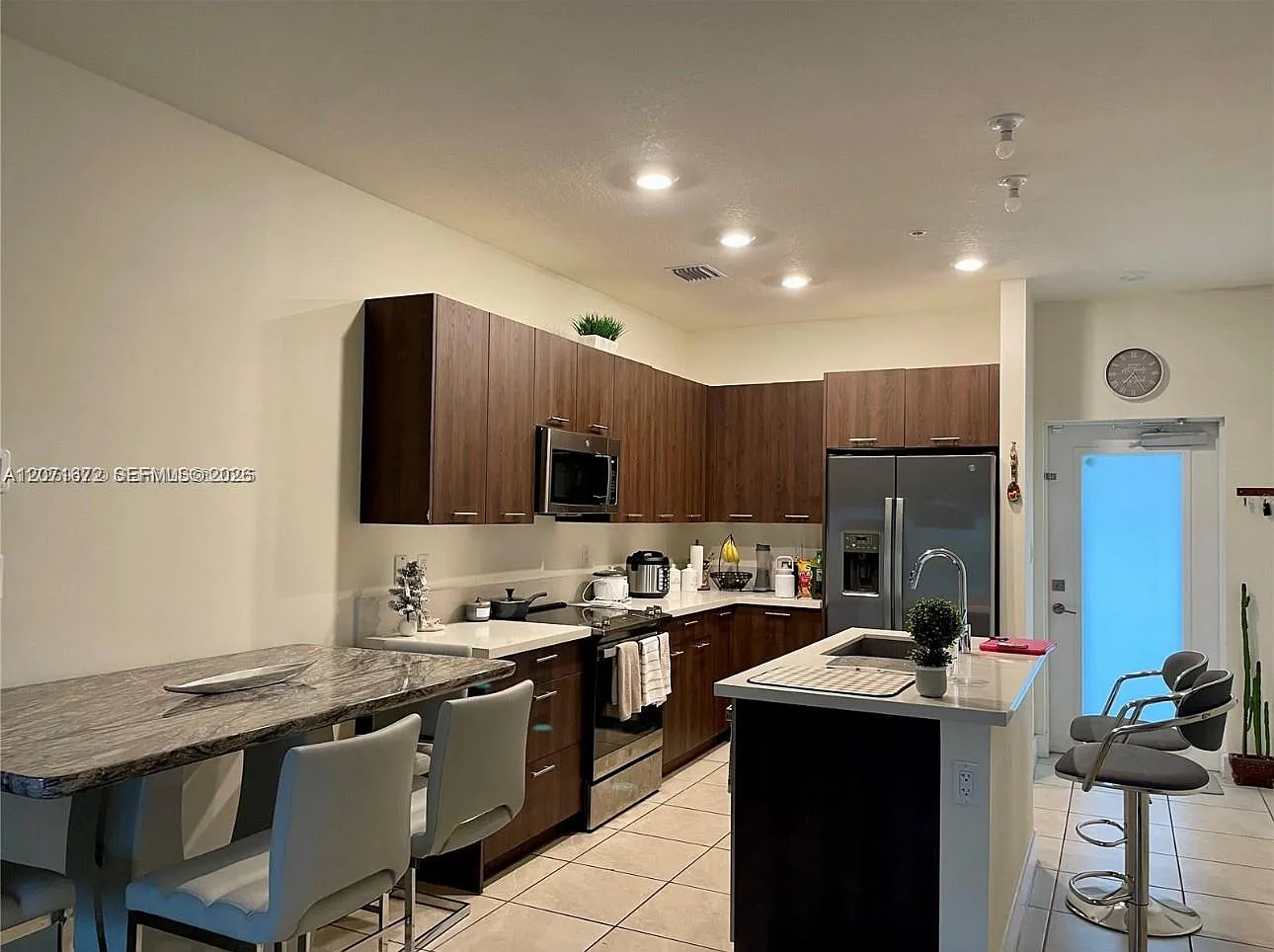 Downtown Doral South Phas — Photo 3