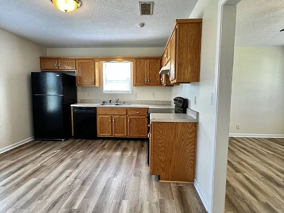 2nd image of 1118 Keith Ave