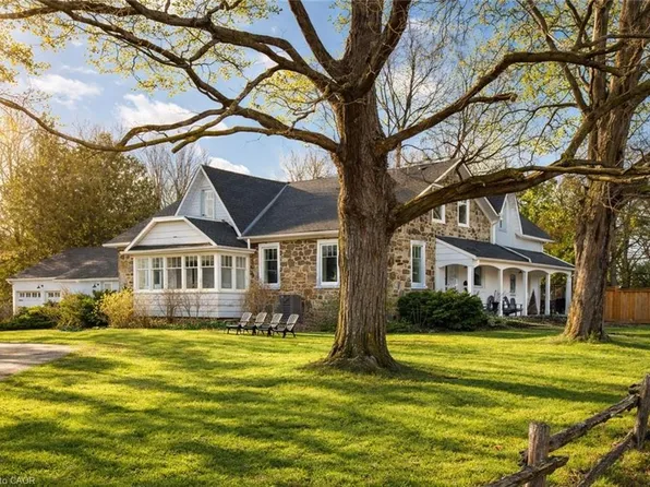 320 Whitmore Dr, Waterloo, ON N2K 1X4