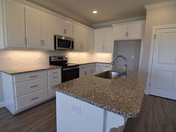 5th image of 259 Brunswick Dr