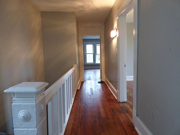 5th image of 1425 E Rich St