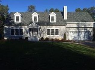 40 W North Way, Mashpee, MA 02649