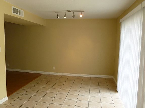 3rd image of 676 Rolling Green Dr