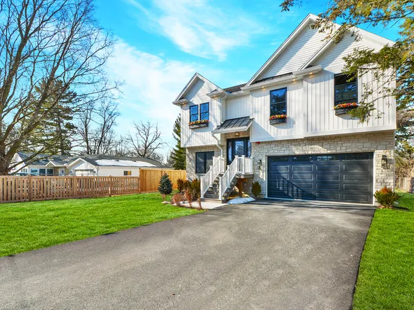 28722 N Madison Ave, Wauconda, IL 60084