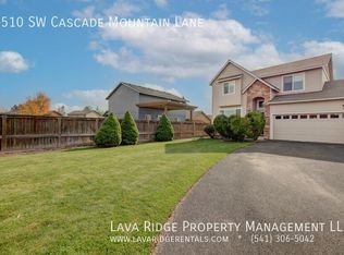 2510 SW Cascade Mountain Ln, Redmond, OR 97756