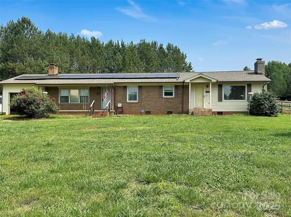 305 Rockdale Rd, Belwood, NC 28090