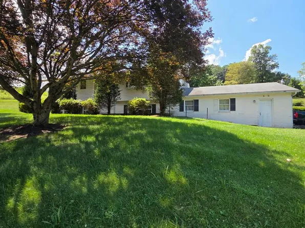 7620 Spring Rd, New Bloomfield, PA 17068