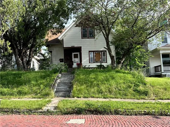 2634 Olive St, Saint Joseph, MO 64507