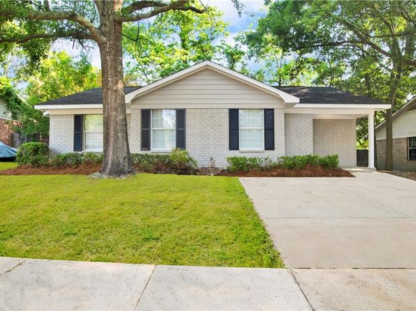 2504 Oakmont Ct, Mobile, AL 36605