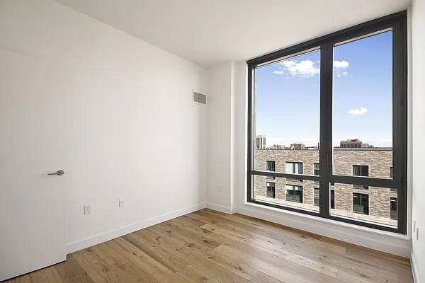 Rented by Compass | media 26