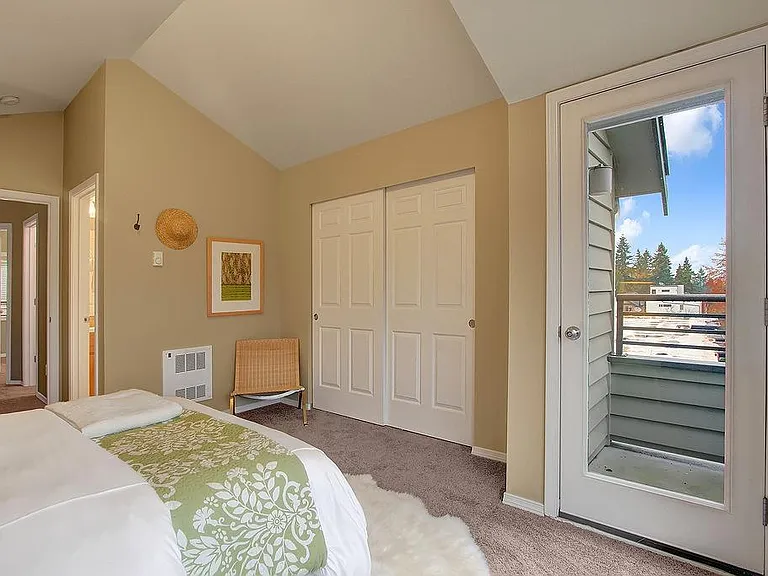 9501 Roosevelt Way NE #C — Photo 18