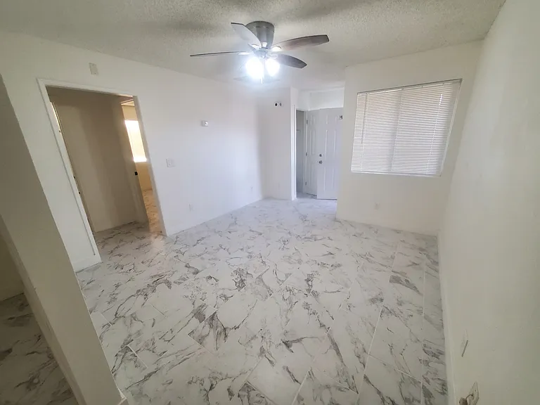 16450 Lariat Rd #4 — Photo 10