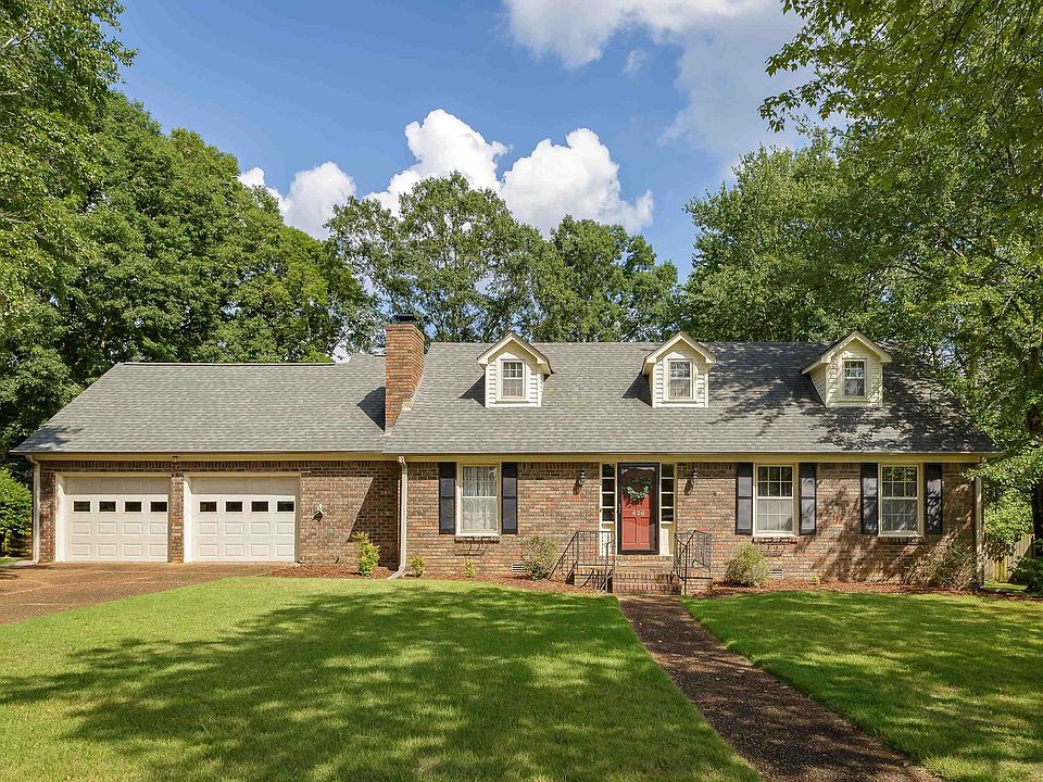 1st image of 426 Robinhood Dr
