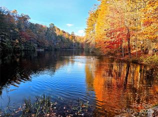 900 Bud Siniard Rd, Brevard, NC 28712