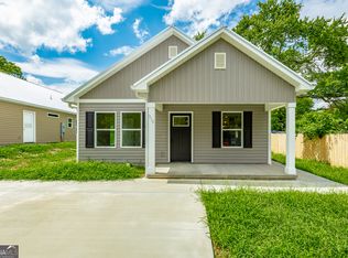 910 Worth Dr, Lafayette, GA 30728
