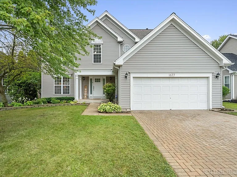 1677 Blackwell Ln — Photo 1