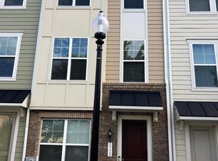 3729 Franklin D Roosevelt Pl NE #E, Washington, DC 20019