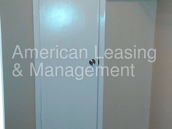 5th image of 4533 Briarwood Ln