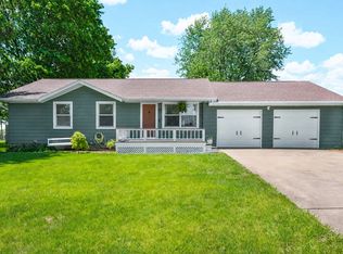 405 Priscilla Ln, Bloomington, IL 61704