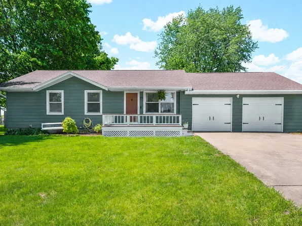 405 Priscilla Ln, Bloomington, IL 61704