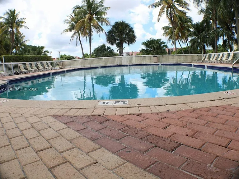 9367 Fontainebleau Blvd #G201 — Photo 16