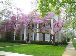 1747 Littlestone Rd, Grosse Pointe Woods, MI 48236