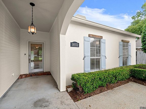 2nd image of 18532 Garden Oaks Dr