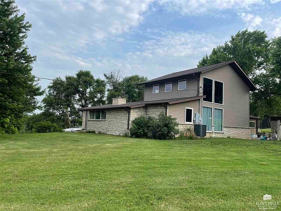 311 E 6th St, Frankfort, KS 66427 Zillow