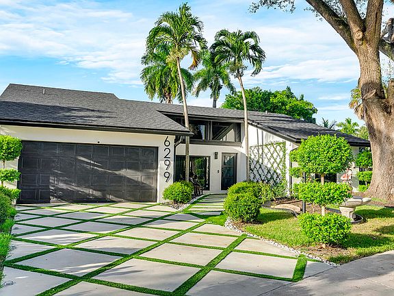 2nd image of 6299 Hollandaire Drive E