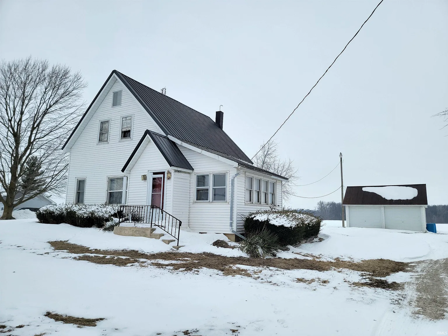 8720 E 50 N photo 1